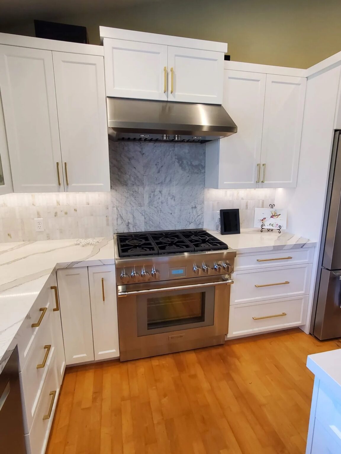 Five Reasons to Use Custom Cabinets for Your Kitchen Remodel 